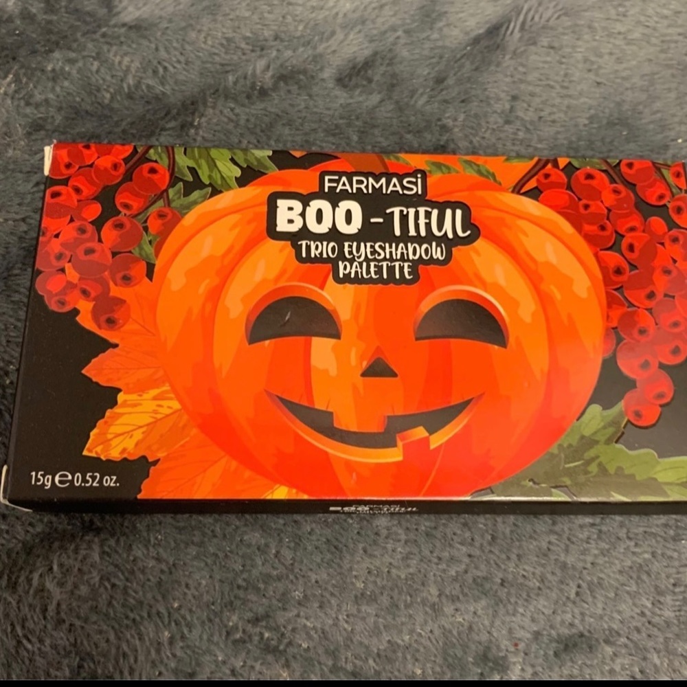 Farmasi Boo-tiful eye shadow trio